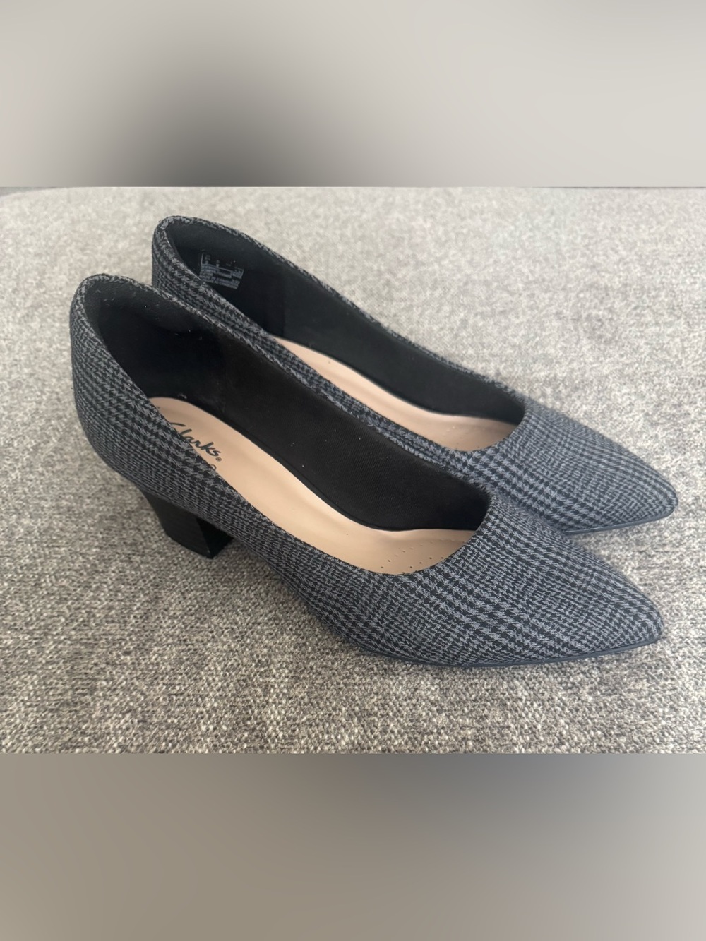 Clarks Women's Gray Houndstooth Teresa Step Pumps